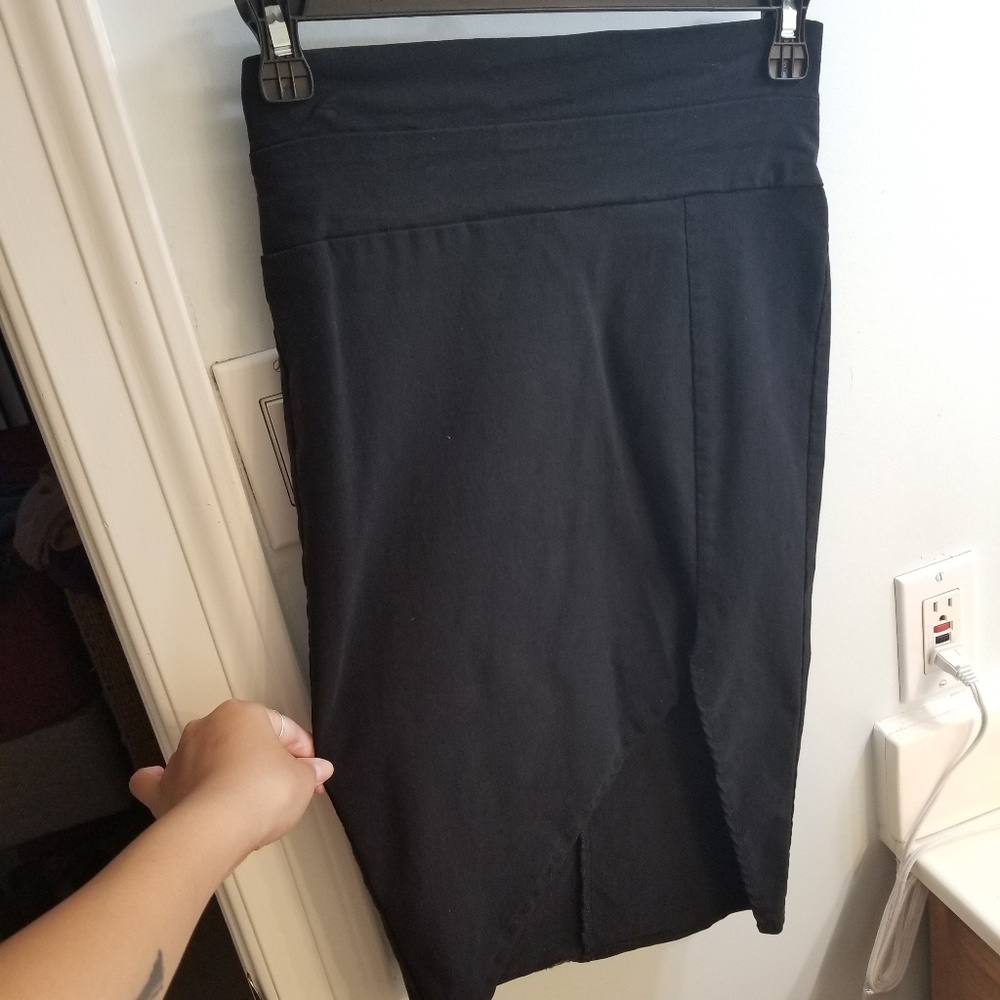 To the knee skirt